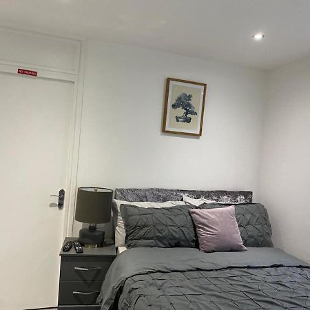 Luxurious 2-Bed Apartment In Woolwich Londen Buitenkant foto