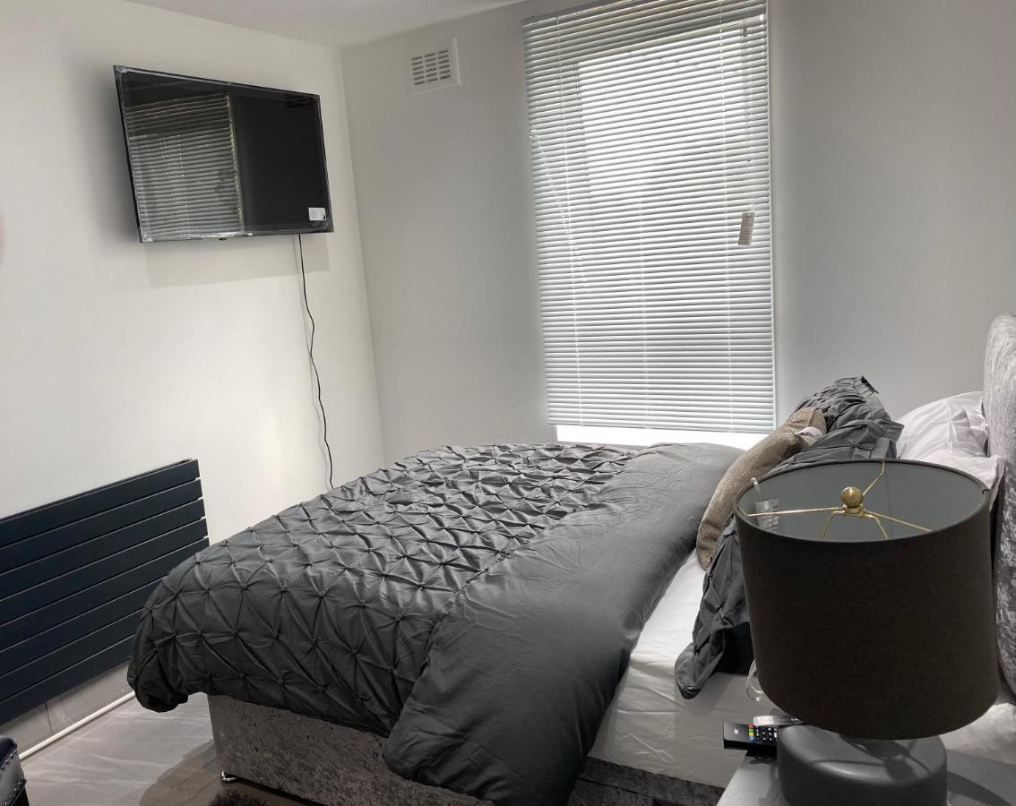 Luxurious 2-Bed Apartment In Woolwich Londen Buitenkant foto