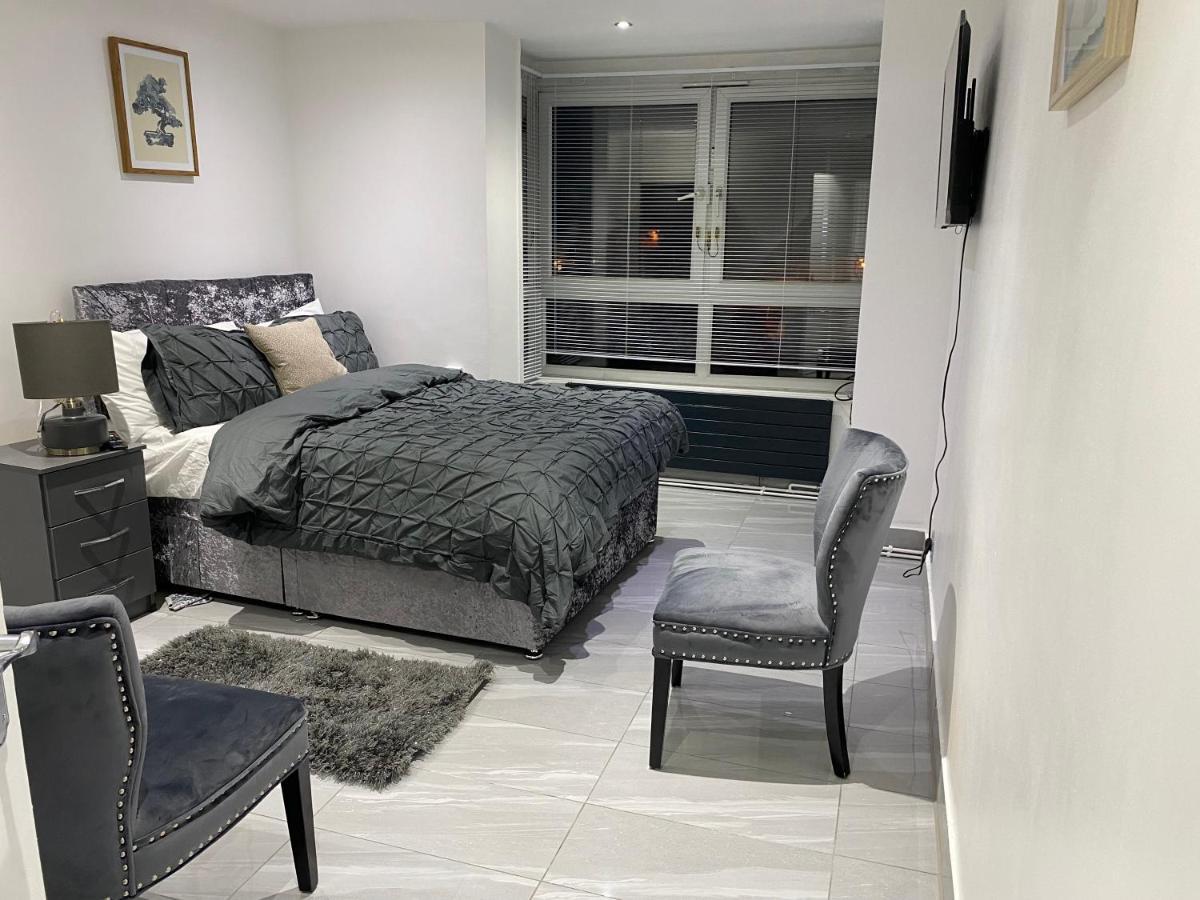 Luxurious 2-Bed Apartment In Woolwich Londen Buitenkant foto
