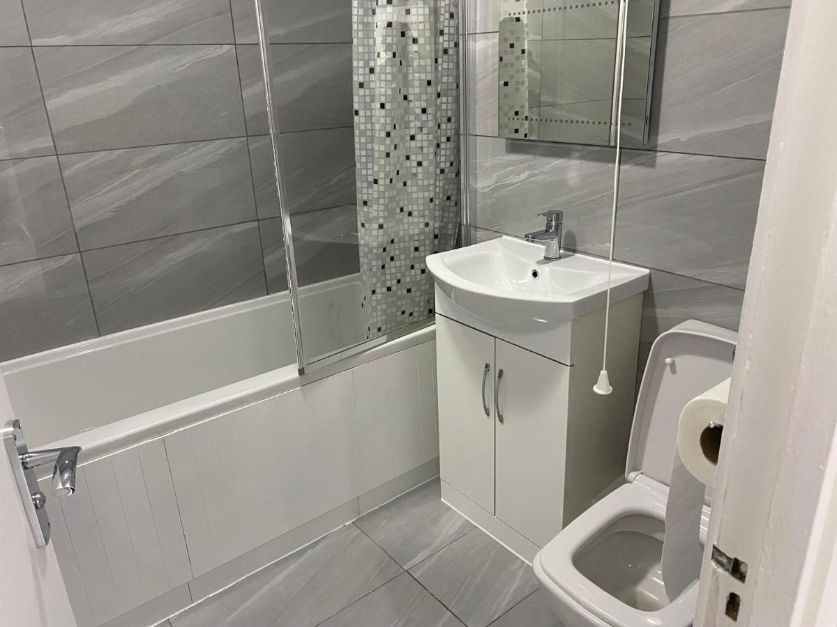 Luxurious 2-Bed Apartment In Woolwich Londen Buitenkant foto