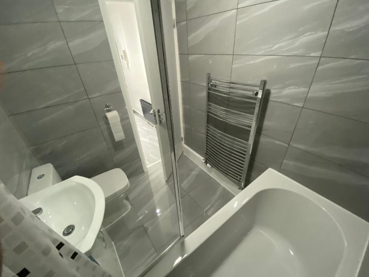 Luxurious 2-Bed Apartment In Woolwich Londen Buitenkant foto