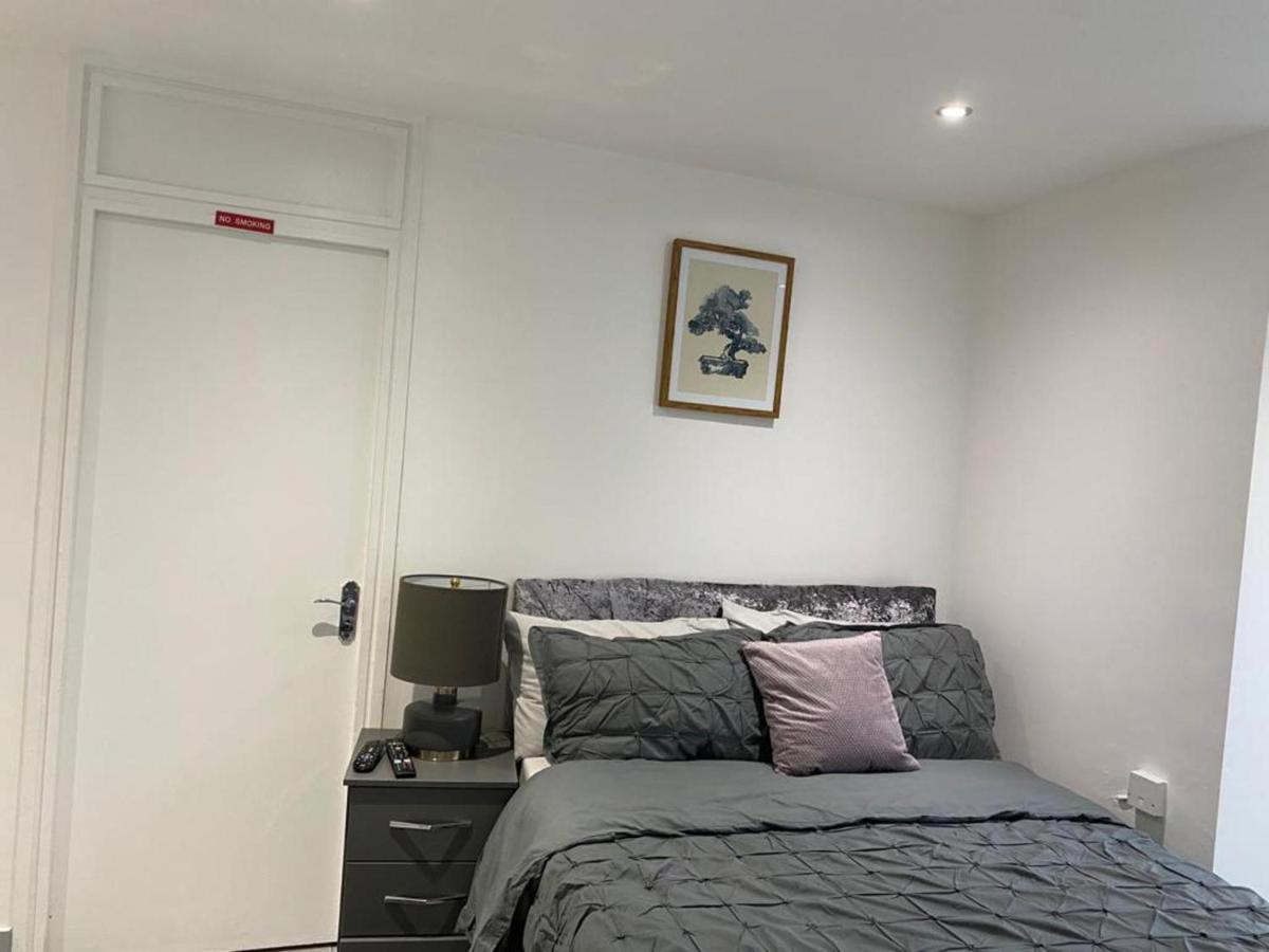 Luxurious 2-Bed Apartment In Woolwich Londen Buitenkant foto