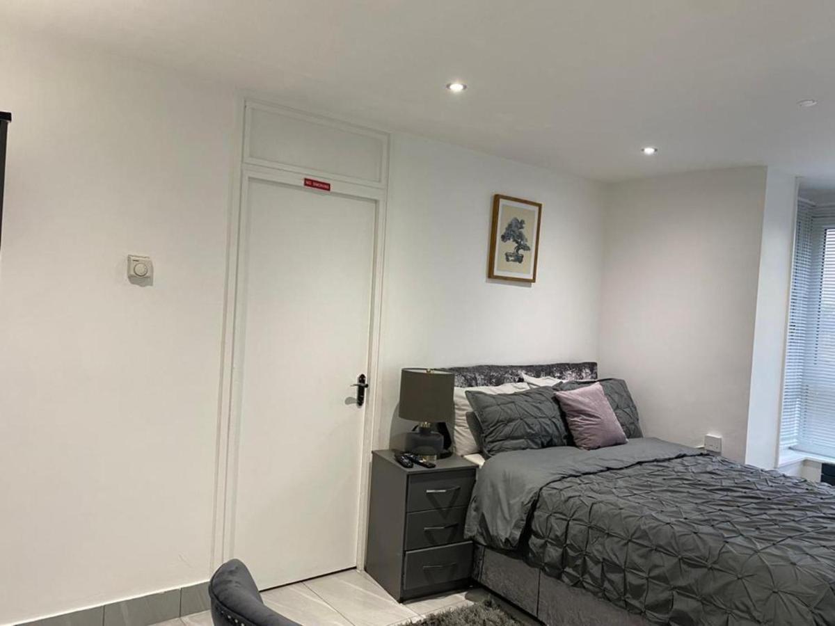Luxurious 2-Bed Apartment In Woolwich Londen Buitenkant foto