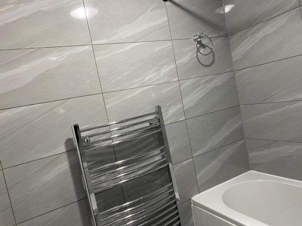 Luxurious 2-Bed Apartment In Woolwich Londen Buitenkant foto
