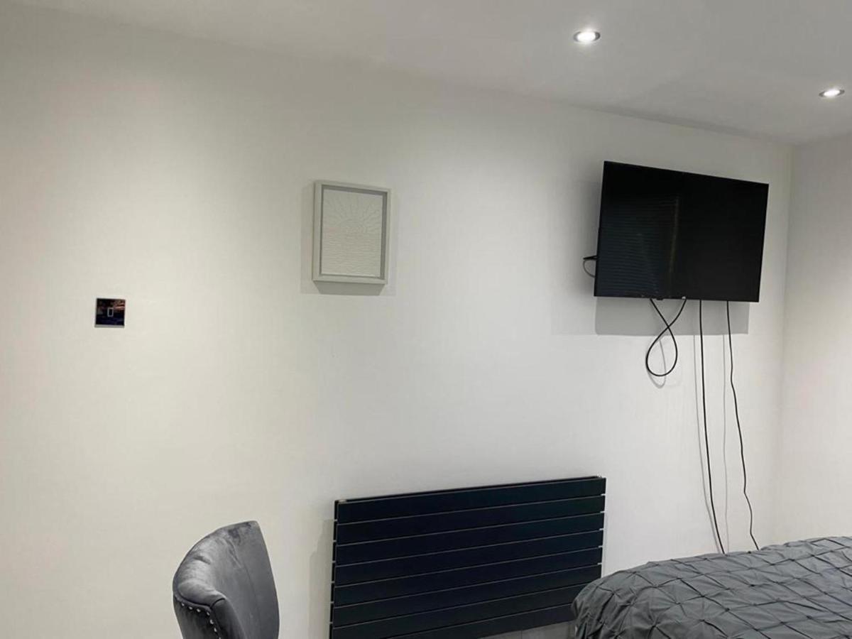 Luxurious 2-Bed Apartment In Woolwich Londen Buitenkant foto