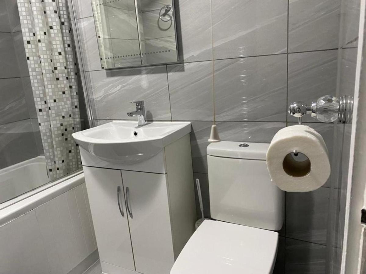 Luxurious 2-Bed Apartment In Woolwich Londen Buitenkant foto