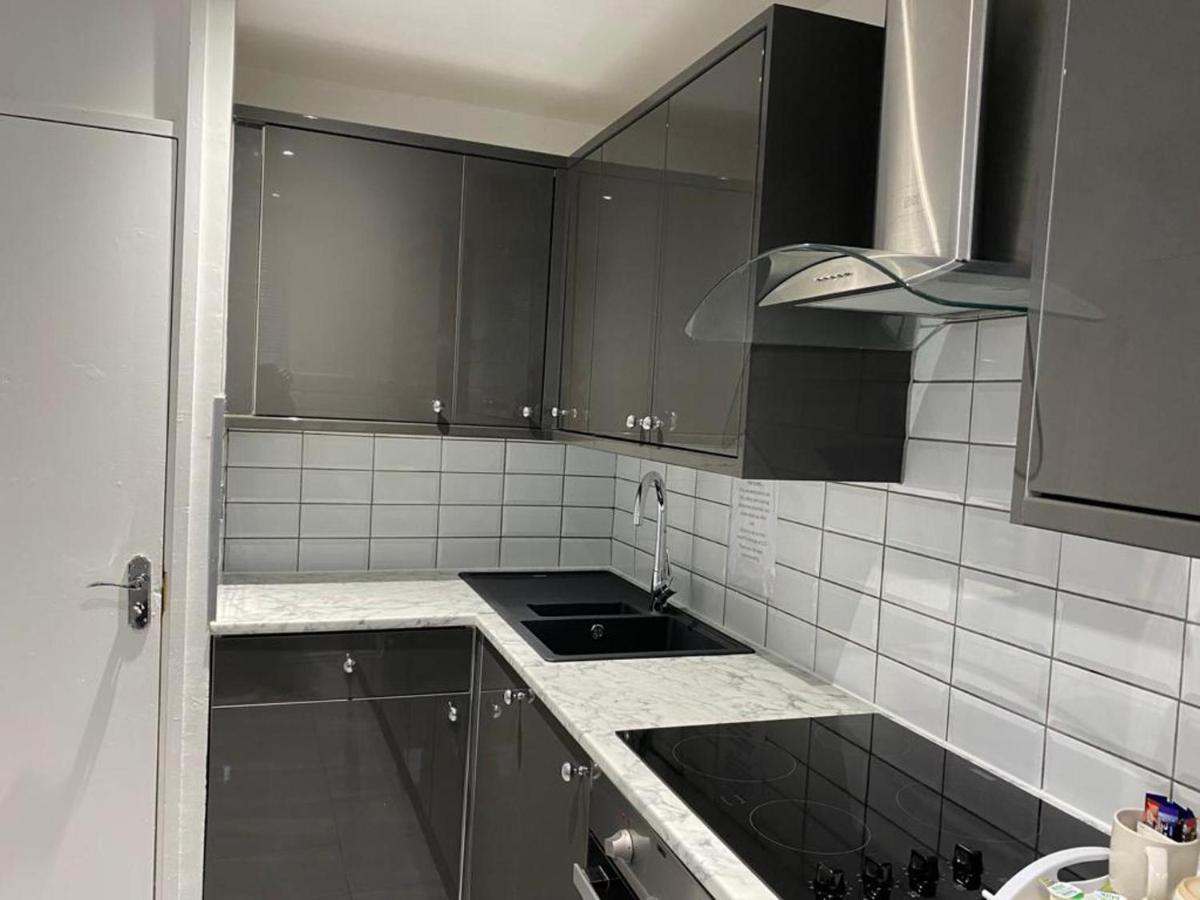 Luxurious 2-Bed Apartment In Woolwich Londen Buitenkant foto